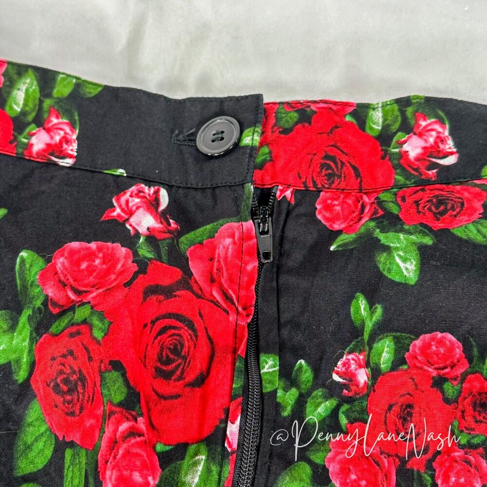 Hell Bunny Floral Print Skater Mini Skirt Black/Red - Picture 8 of 9